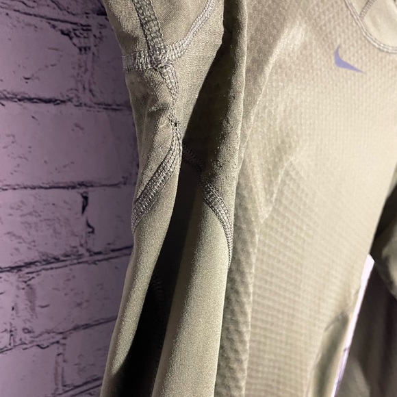 Nike Pro Women’s Army Green Hyperwarm Training Long Sleeve Hoodie Top Size L - Picture 6 of 15